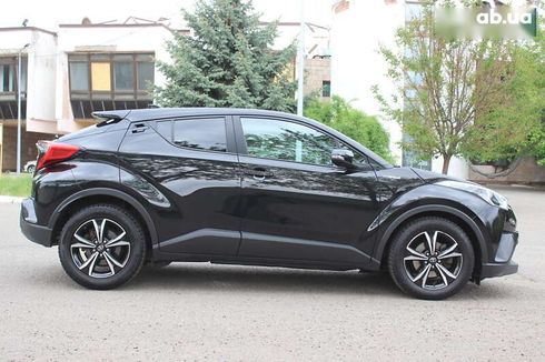Toyota C-HR 2019 - фото 9