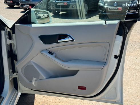 Mercedes-Benz CLA-Класс 2015 белый - фото 24