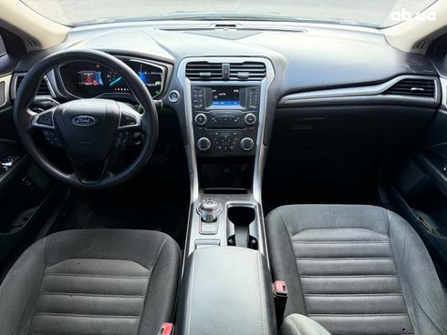 Ford Fusion 2017 черный - фото 15