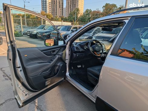 Subaru Forester 2022 серый - фото 98