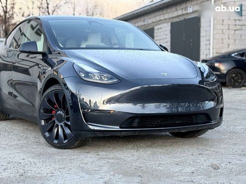 Tesla Model Y 2024 - фото 12