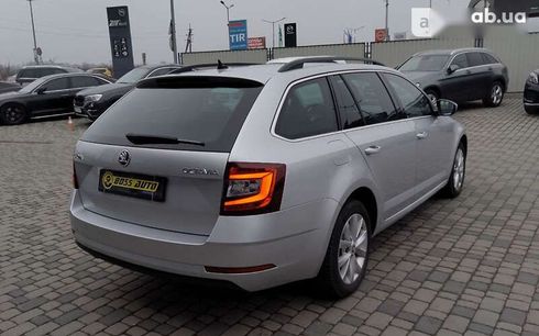 Skoda Octavia 2017 - фото 7