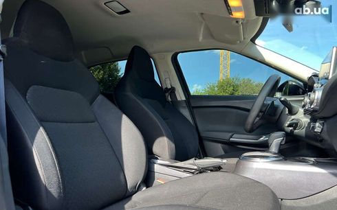 Nissan Juke 2022 - фото 18