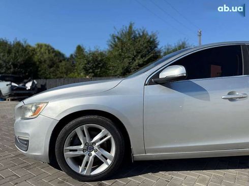 Volvo S60 2015 - фото 9