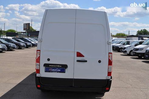 Renault Master 2017 - фото 11