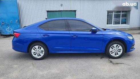 Skoda Octavia 2020 - фото 11