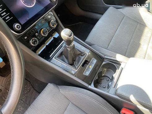 Skoda Superb 2019 - фото 18