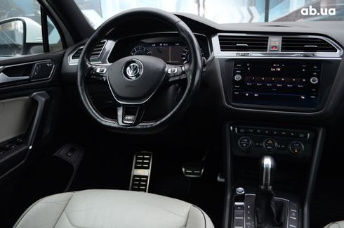 Volkswagen Tiguan 2018 белый - фото 8