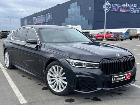 BMW 7 серия 2018 черный - фото 3