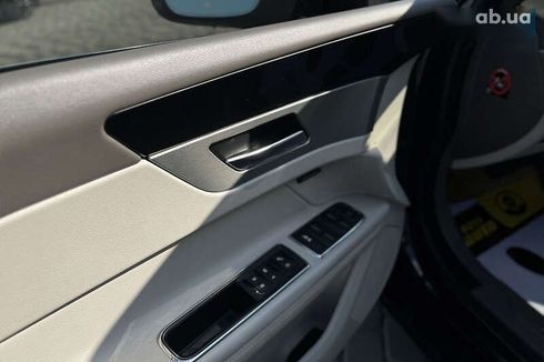 Jaguar XF 2016 - фото 19