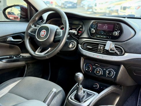 Fiat Tipo 2019 красный - фото 14