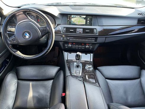 BMW 5 серия 2010 черный - фото 38