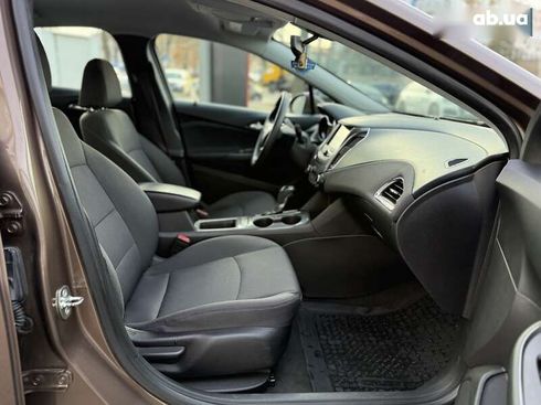 Chevrolet Cruze 2018 - фото 12