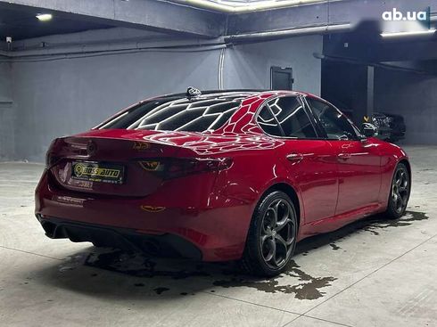 Alfa Romeo Giulia 2020 - фото 6