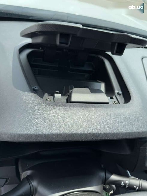 Renault Trafic 2021 - фото 23