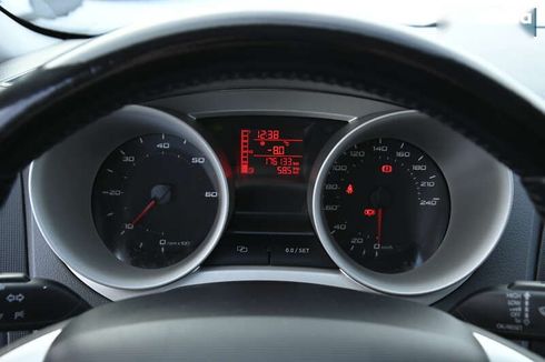 SEAT Ibiza 2011 - фото 19