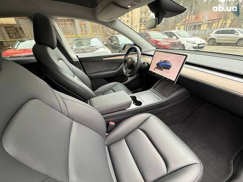 Tesla Model Y 2024 - фото 8