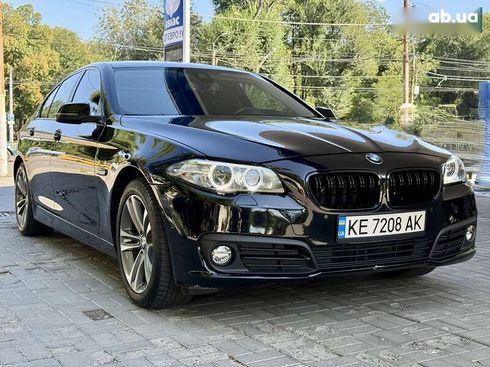 BMW 5 серия 2015 - фото 10