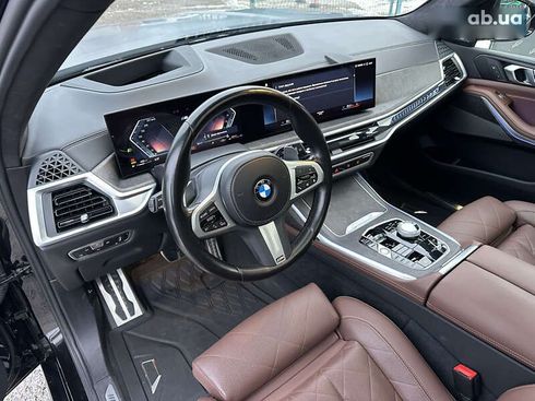BMW X7 2023 - фото 11