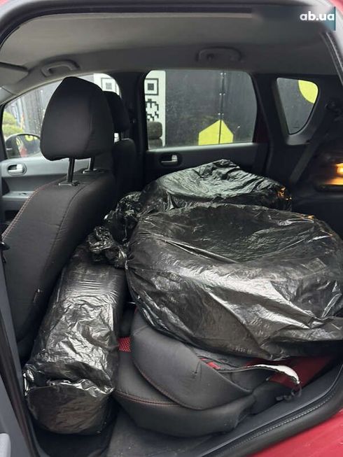 Mitsubishi Colt 2007 - фото 10
