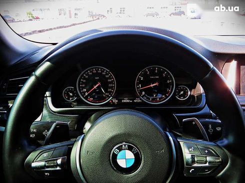 BMW 5 серия 2011 - фото 12
