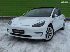 Продаж вживаних Tesla Model 3 в Київській області - купити на Автобазарі