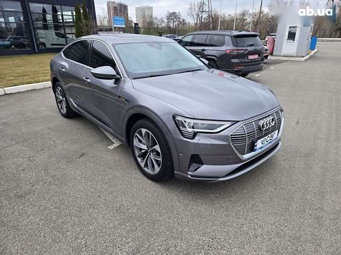Audi E-Tron 2021 - фото 8