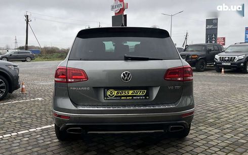 Volkswagen Touareg 2017 - фото 6