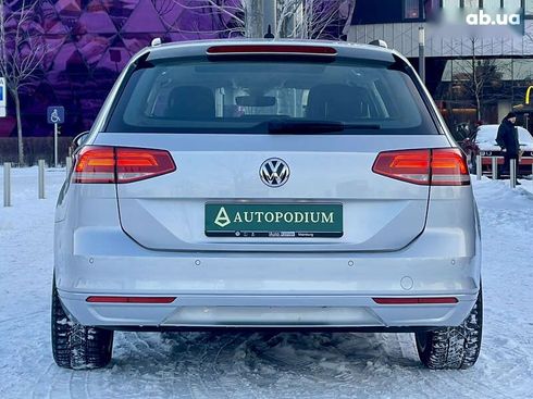 Volkswagen Passat 2018 - фото 14