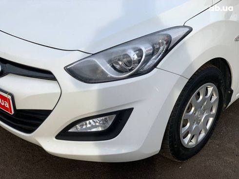 Hyundai i30 2012 белый - фото 26