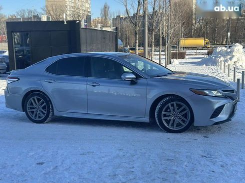 Toyota Camry 2018 - фото 9