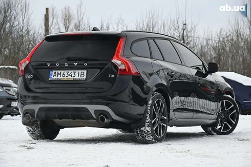 Volvo V60 2017 - фото 11