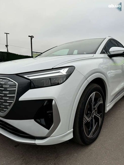 Audi Q4 e-tron 2023 - фото 4
