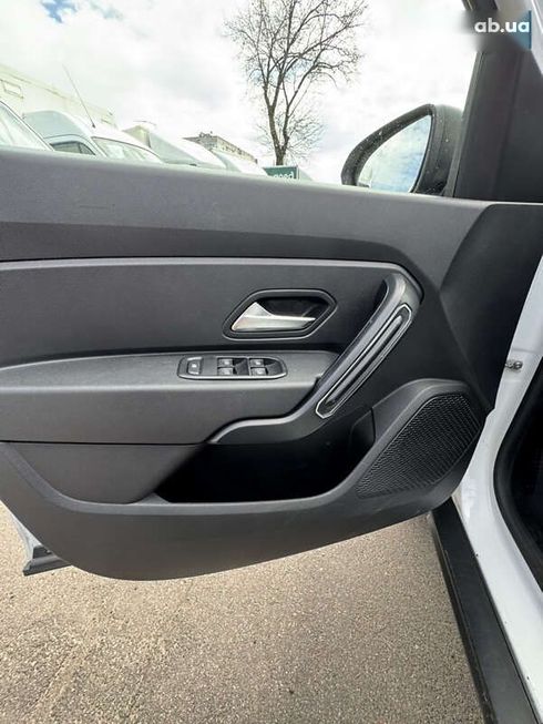 Dacia Duster 2020 - фото 19