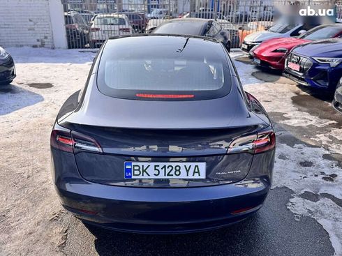 Tesla Model 3 2022 - фото 3