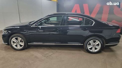 Volkswagen Passat 2022 - фото 3