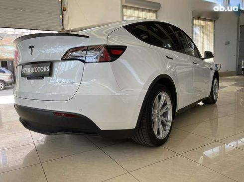 Tesla Model Y 2021 - фото 18