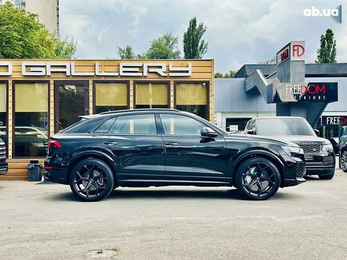 Audi RS Q8 2025 - фото 14