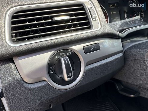 Volkswagen Passat 2015 - фото 18