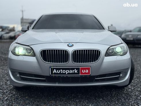 BMW 5 серия 2013 серый - фото 2