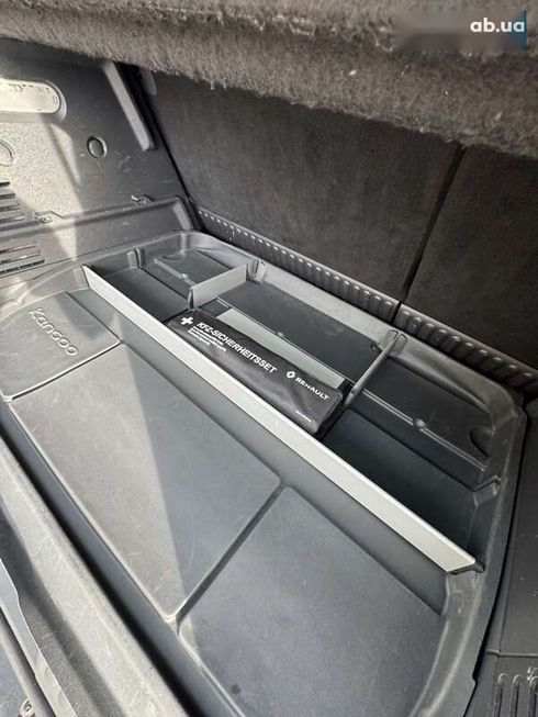Renault Kangoo 2016 - фото 28
