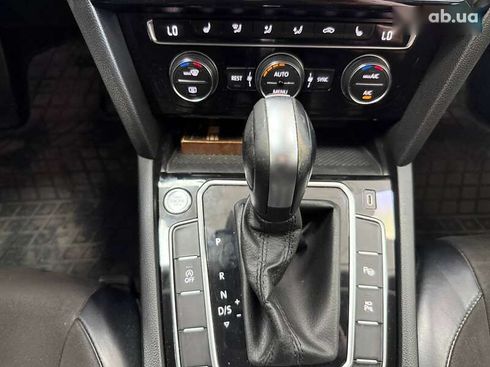 Volkswagen Passat 2019 - фото 28