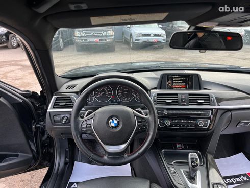 BMW 3 серия 2015 черный - фото 33