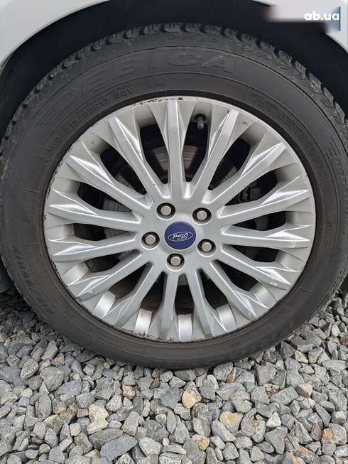 Ford Focus 2011 - фото 21