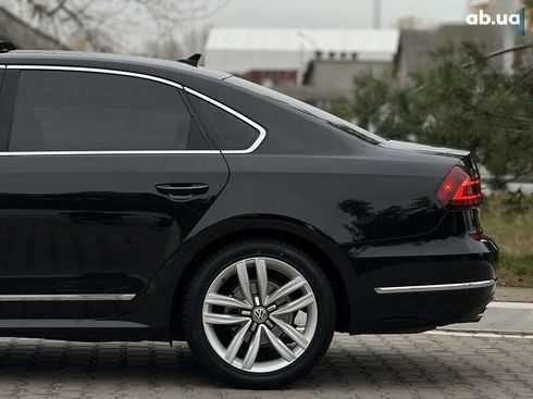 Volkswagen Passat 2017 - фото 26