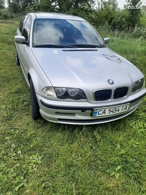 BMW 3 серия 2001 серебристый - фото 20