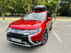 Продаж вживаних Mitsubishi Outlander 2020 року - купити на Автобазарі