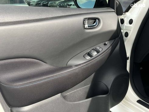 Nissan Leaf 2021 белый - фото 25