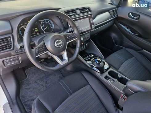 Nissan Leaf 2023 - фото 17