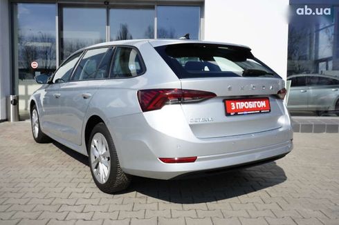 Skoda Octavia 2020 - фото 7